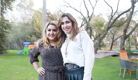  Carmenchu y Liz.