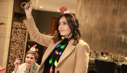   Claudia Artolózaga.