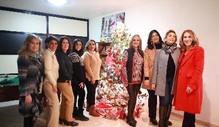 Ana Lilia Von Der Meden, Marcela Castillo, Sandra Galván, Paty Valadés, Graciela Torres, Sabrina Gaviño, Rocío Espinosa, Isabel Carrillo y Gaby Cantú.