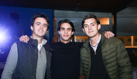  Rafael Aguilar, Diego Medina y Santiago Pérez.