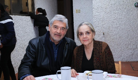  Francisco Cabrera y Ana Luisa Cabrera.