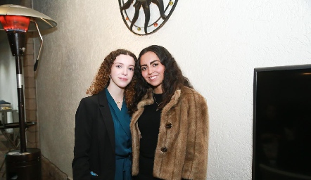  Ale Mendizábal  y Pili Medina.