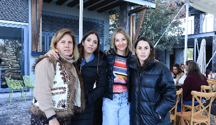  Georgina Anaya, Ana Meade, Ale López y Ceci Cuesta.