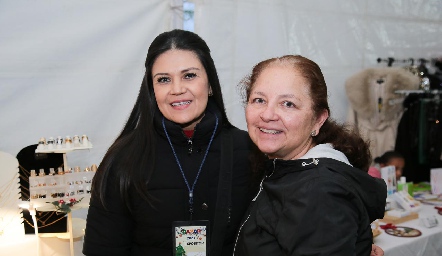  Ana Ávila Ana y Martha Torres.