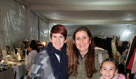  Sandra Ortega, Ariana, Abril Zamarrón y Isabel Matí.