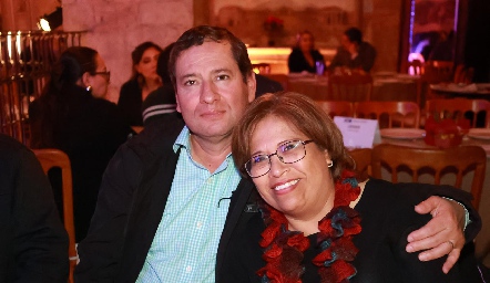  Luis Carlos Núñez y Silvia Cruz.