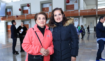  Raquel González Nava y Brenda.
