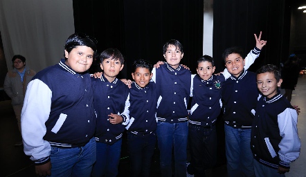  Joaquín Salazar, Diego Alonso, Fabián Medina, Rubén, Emiliano, Marte Adrián y Ethan.
