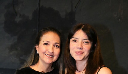  Angélica Mitre y Mariana Torres.