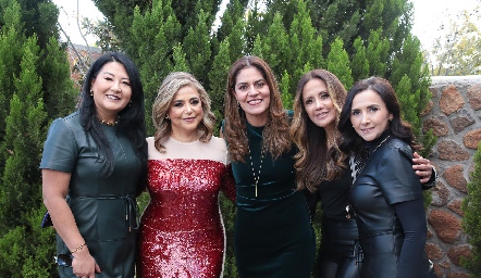  Namiko Suzuda, Anyul Martínez, Julieta Muñoz, Elba Zúñiga y Claudia Saldaña.