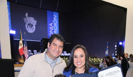  Alían Rodríguez, Lupita Escamilla y Ana Sofía de Escamilla.