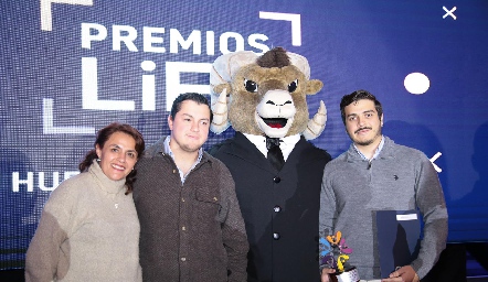 Lupita Díaz de León, Daniel Goldaracena, Teus y Oliver Sánchez.