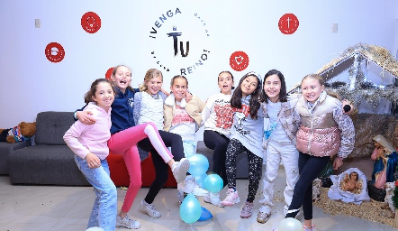  Carolina Navarro, Andrea Quintanilla, Elena, Hani, Frida, Vale y Luciana Arredondo.