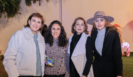  Catherine Barret, Irasema Abud, Irene Rangel y Diana Favela.