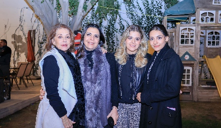  Irene Rangel, Mely Mahbub, Yezmín e Irene Sarquis.