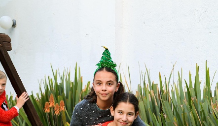  Maya y Alexia.