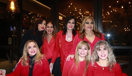  Reyna Barzo, Rosy Hernández, Edith Marti, Leticia López, Dinorah Morales, Lucy Zarzosa y Cuqui Colorado.