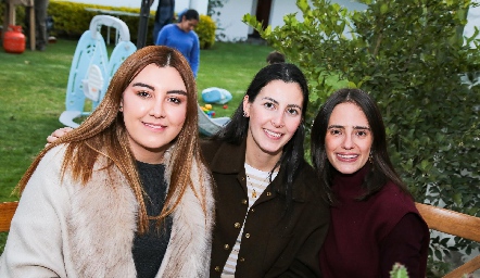  Ana Gaby, Dani y Ale.