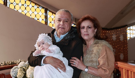  Juan Carlos Magdaleno, Tían Vivanco y Martha Martínez.