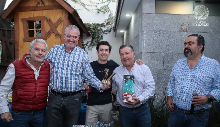  Gero Gómez, Juan Hernández, Joaquín Gómez, Rodrigo Gómez y Juan José Leos.