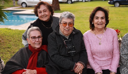  Rebeca Oropeza, Tita Alonso, Graciela Morones y María del Carmen Villalba.