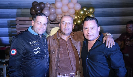  Joshua, Dondel y Ángel Infante.
