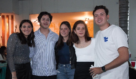  Majo García, Gustavo López, Mariana, Julieta, Luis Carlos.