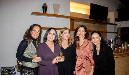  Carla Ruiz, Alma Rosa Méndez, Silvia Garza, Roxana Fernández y Vivi Alatorre.
