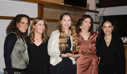  Carla Ruiz, Silvia Garza, Rocío Moctezuma, Roxana Fernández y Vivi Alatorre.