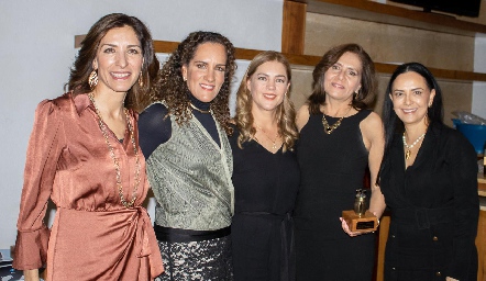  Roxana Fernández, Carla Ruiz, Silvia Garza, Paty González y Vivi Alatorre