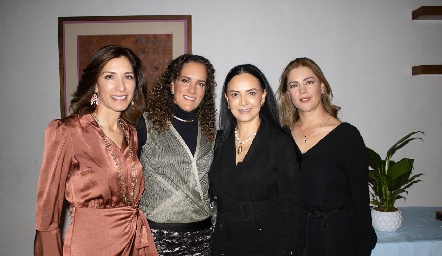  Roxana Fernández, Carla Ruiz, Vivi Alatorre y Silvia Garza.