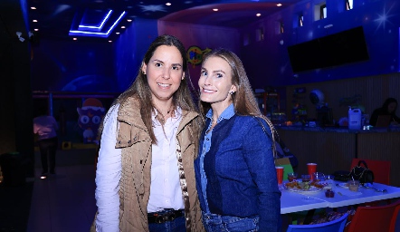  Lilia González y Carla Huber.
