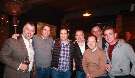  Rafael Chávez, Guillermo Chávez, Paul Castelo, Héctor Galán, Enrique de León y Jorge Vega.