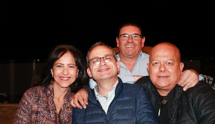  Pilar Álvarez, Luis Manzo, Memo Cueto y Jorge Aguilar.