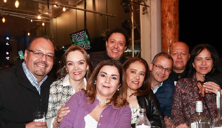  Jesús Lomelí, Irma Valero, Richo Delgado, Beatriz Benavente, Martha López, Luis Manzo, Jorge Aguilar y Pilar Álvarez.