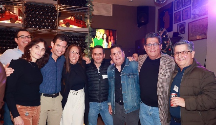  Roberto Pérez, Minerva Nesme, Rubén Santillán, Martha García, Óscar Morales, Roberto Oliva, Gilberto Rueda y Juan Carlos Toro.