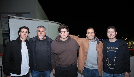  Oscar, Picho, Emilio, Eduardo y Víctor.