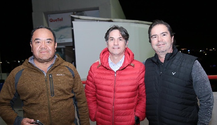  Alejandro Aguillón, Gustavo Medina y Mauricio Balbontín.