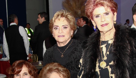  Martha Puente, Paty Díaz Infante, Laura Contreras y Edith Lambert.
