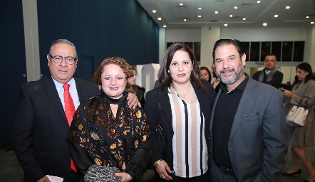  Memo López, Laura Macías, Liz Martínez y Jossio Guzmán.