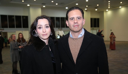  Lourdes Valdez y Carlos Rangel.