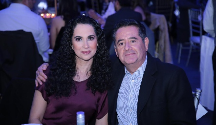  Mariela Quezada y Francisco Araujo.