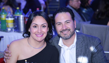  Esmeralda Chávez y Armando Loredo.