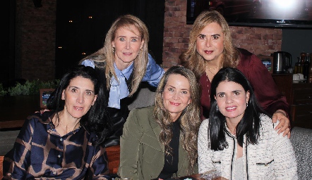 Licha Tanus, Sandra Revilla, Pili Díaz de León, Karin Vita y Liz García.