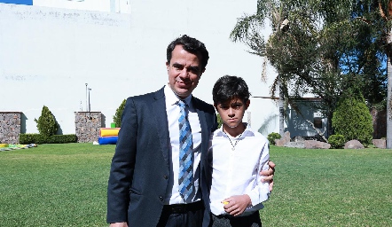  Victor Huerta con su hijo Víctor Huerta.