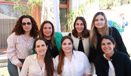  Andrea Salinas, Nataly Mongentaler, Cecy Castelo, Paulina Tello, Adriana Salinas, Gaby Ortiz y Adriana Torres.