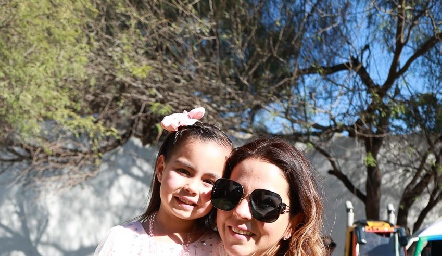  Fer Castillo con su hija, Macarena Almazán.