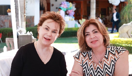  Lourdes López y Leticia Anaya.