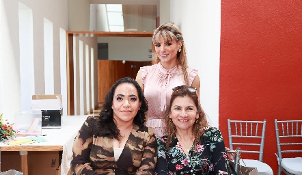  Marifer Méndez, Judith González y Liliana Torres.