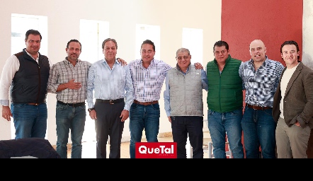  Ángel Rodríguez, Carlos Torres, Carlos Torres Corzo, Ángel Torres, Joaquín Romero, Joaquín Romero, Germán Sotomayor y Fonz.